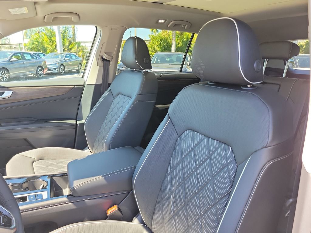 New 2026 Volkswagen Atlas SEL Premium R-Line image 16