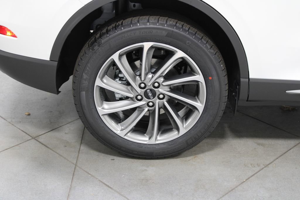 New 2026 Lincoln Corsair Premiere image 13