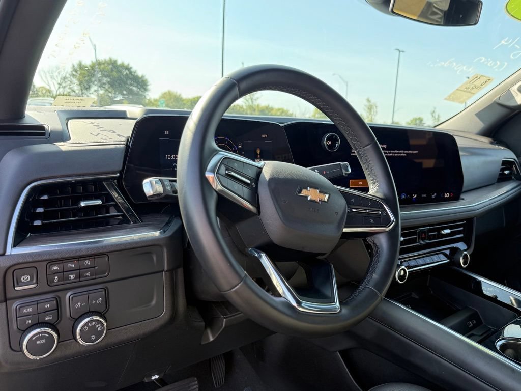 Used 2025 Chevrolet Tahoe LT AWD/4WD image 11