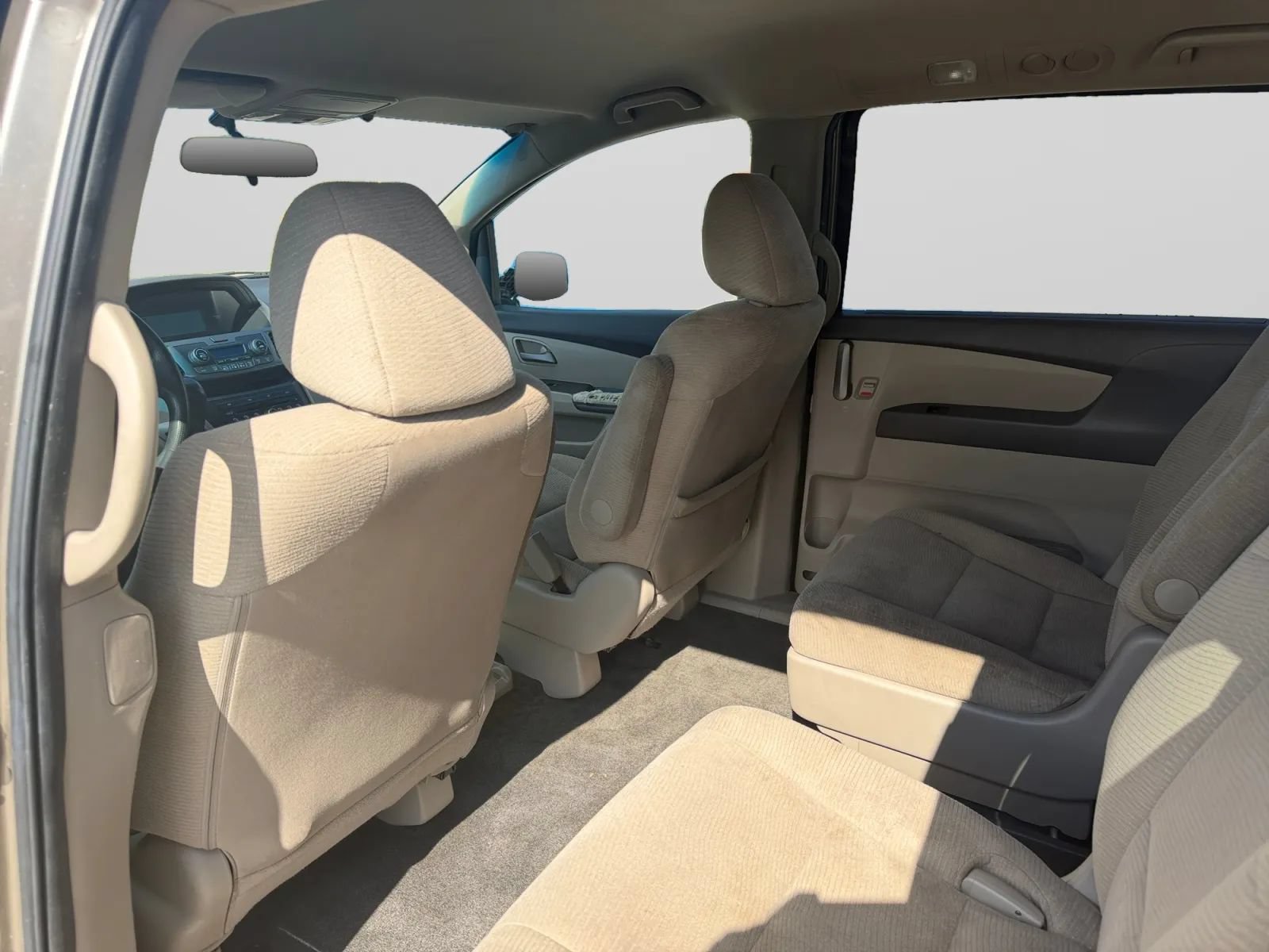 Used 2011 Honda Odyssey LX image 24