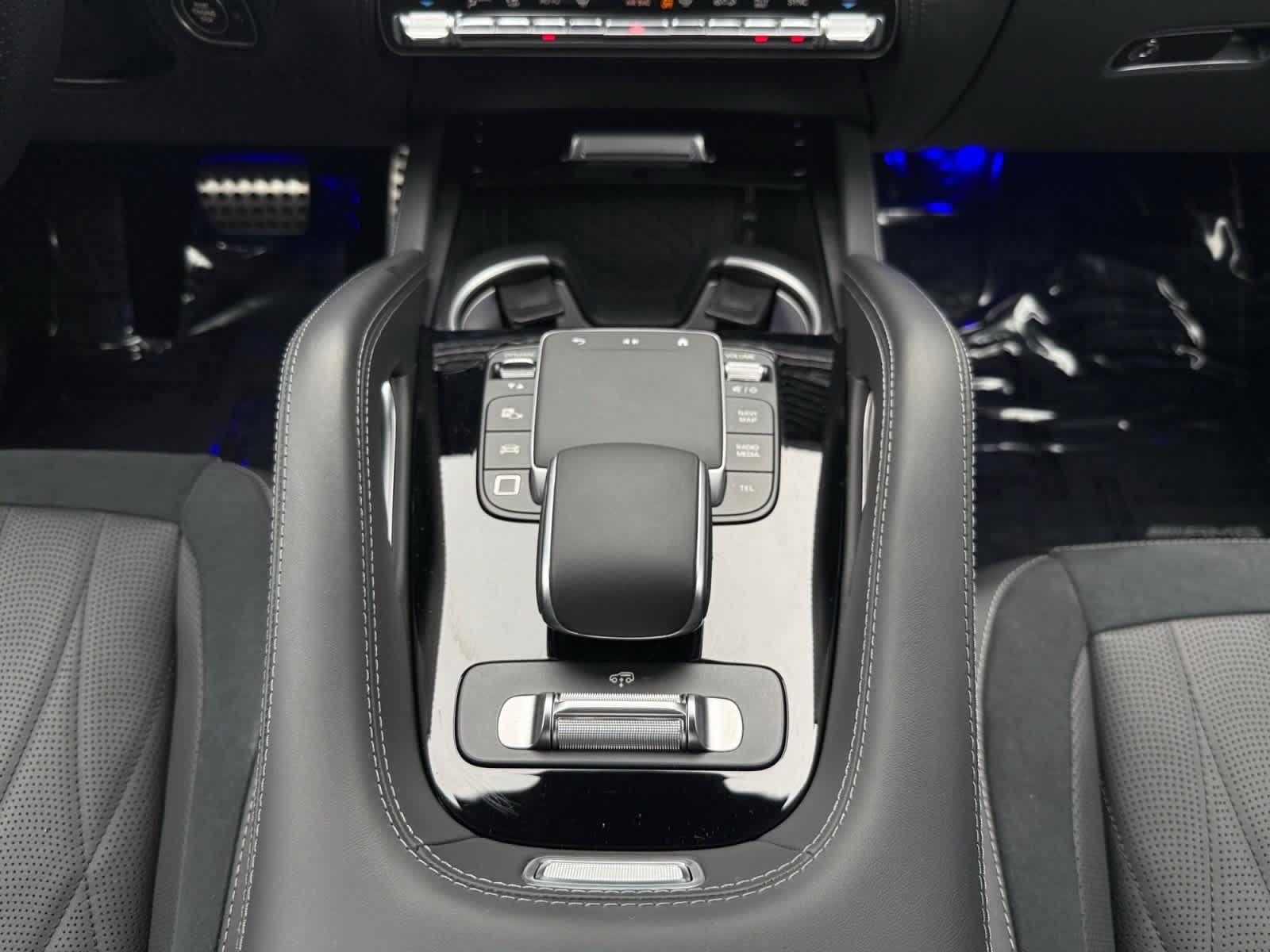 Certified 2026 Mercedes-Benz GLS 63 AMG 4MATIC image 15
