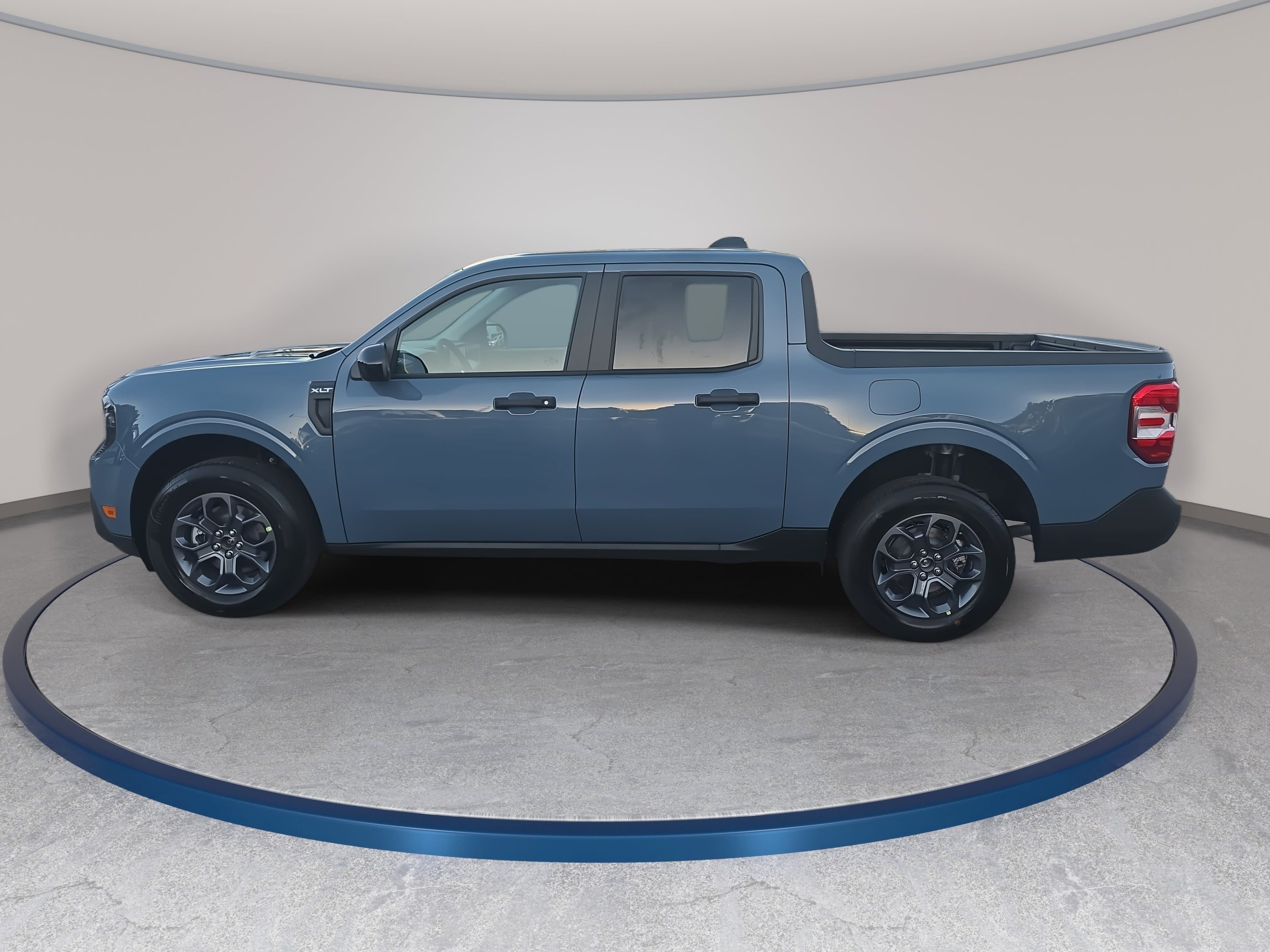 New 2026 Ford Maverick XLT w/ Equipment Group 301A AWD/4WD image 8