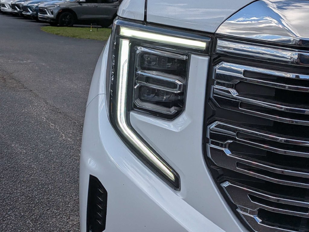New 2026 GMC Sierra 1500 Denali AWD/4WD image 9