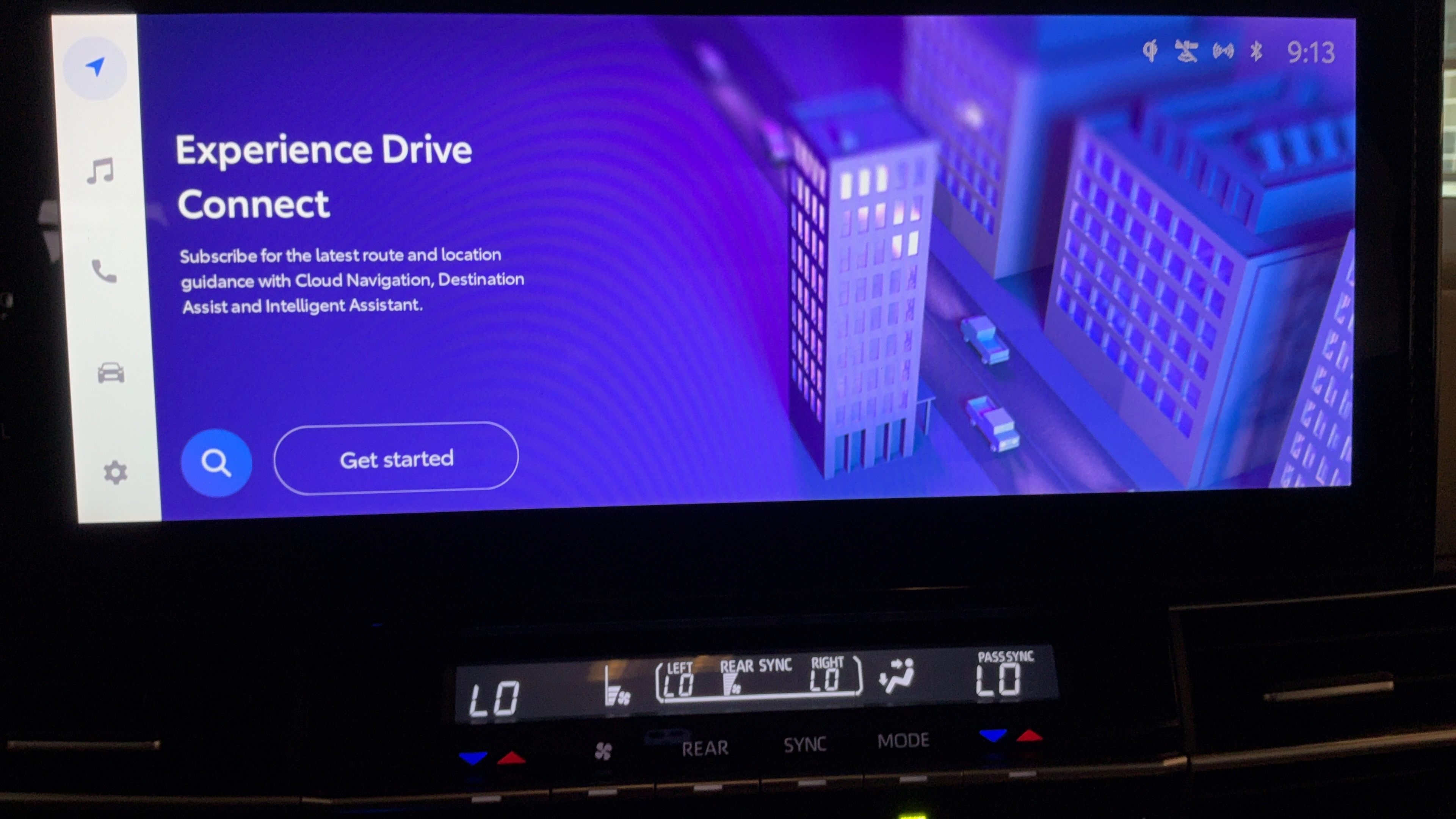 Certified 2025 Toyota Sienna XLE FWD image 11