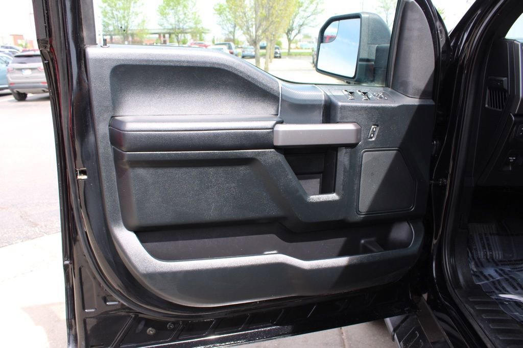 Used 2020 Ford F150 XLT w/ Equipment Group 302A Luxury AWD/4WD image 18