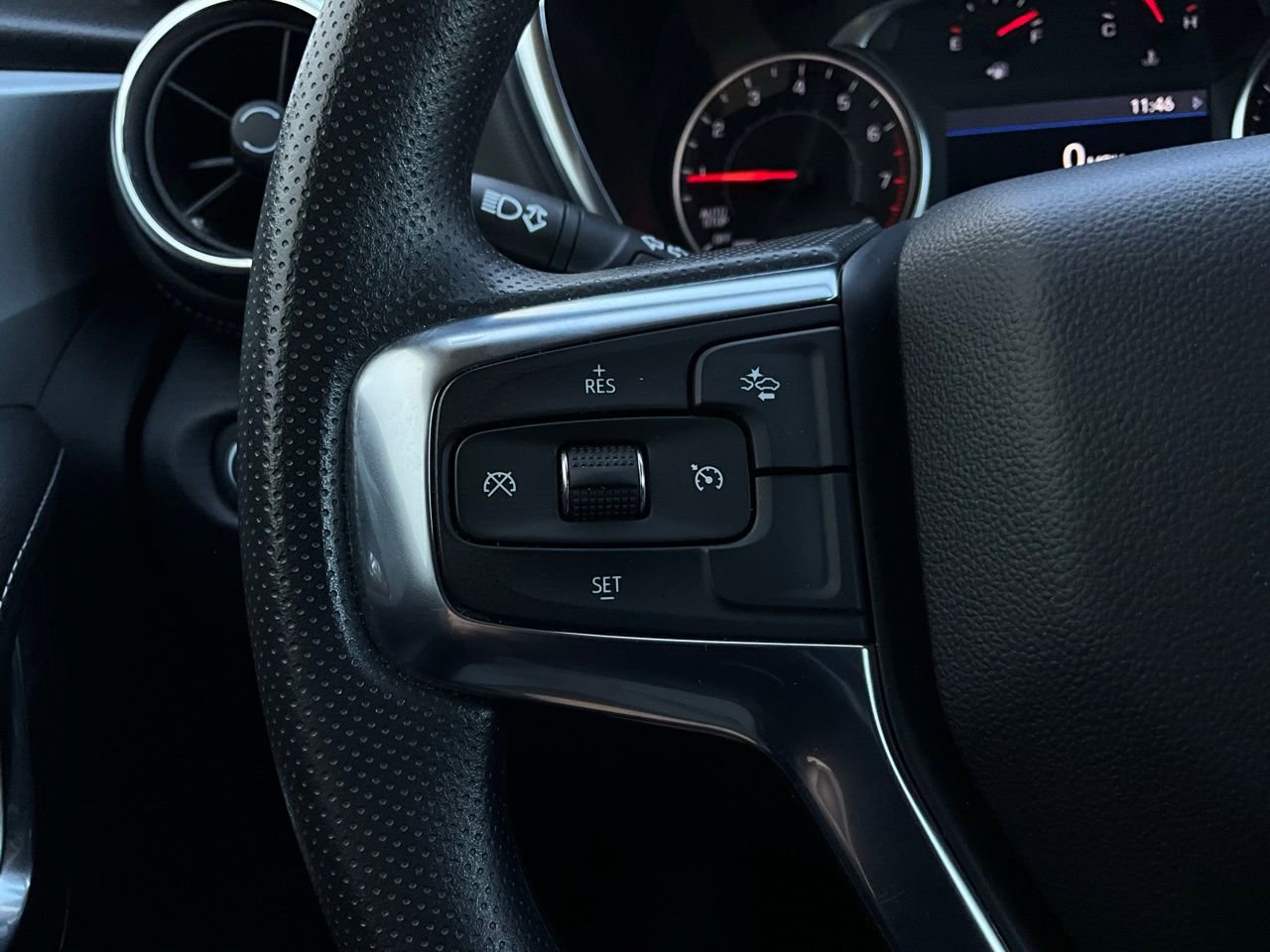 Used 2025 Chevrolet Blazer LT image 34