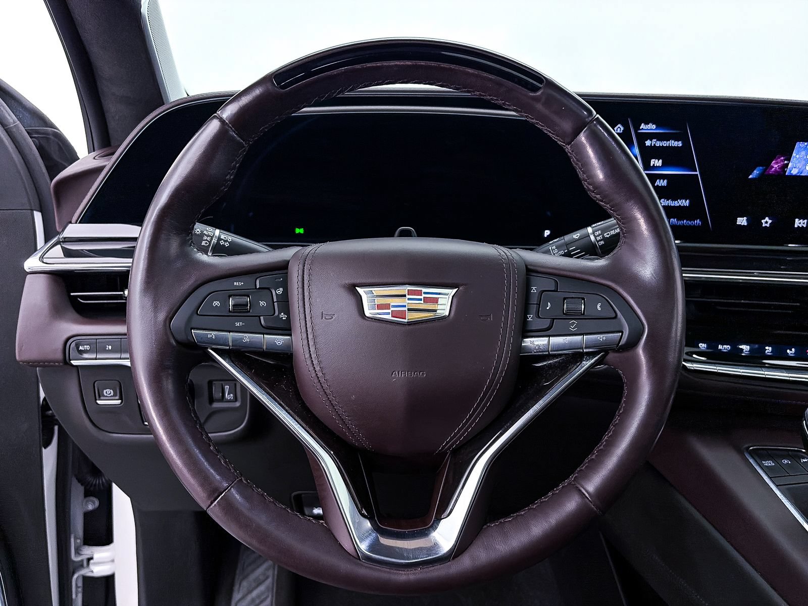 Used 2023 Cadillac Escalade ESV Sport Platinum AWD/4WD image 31