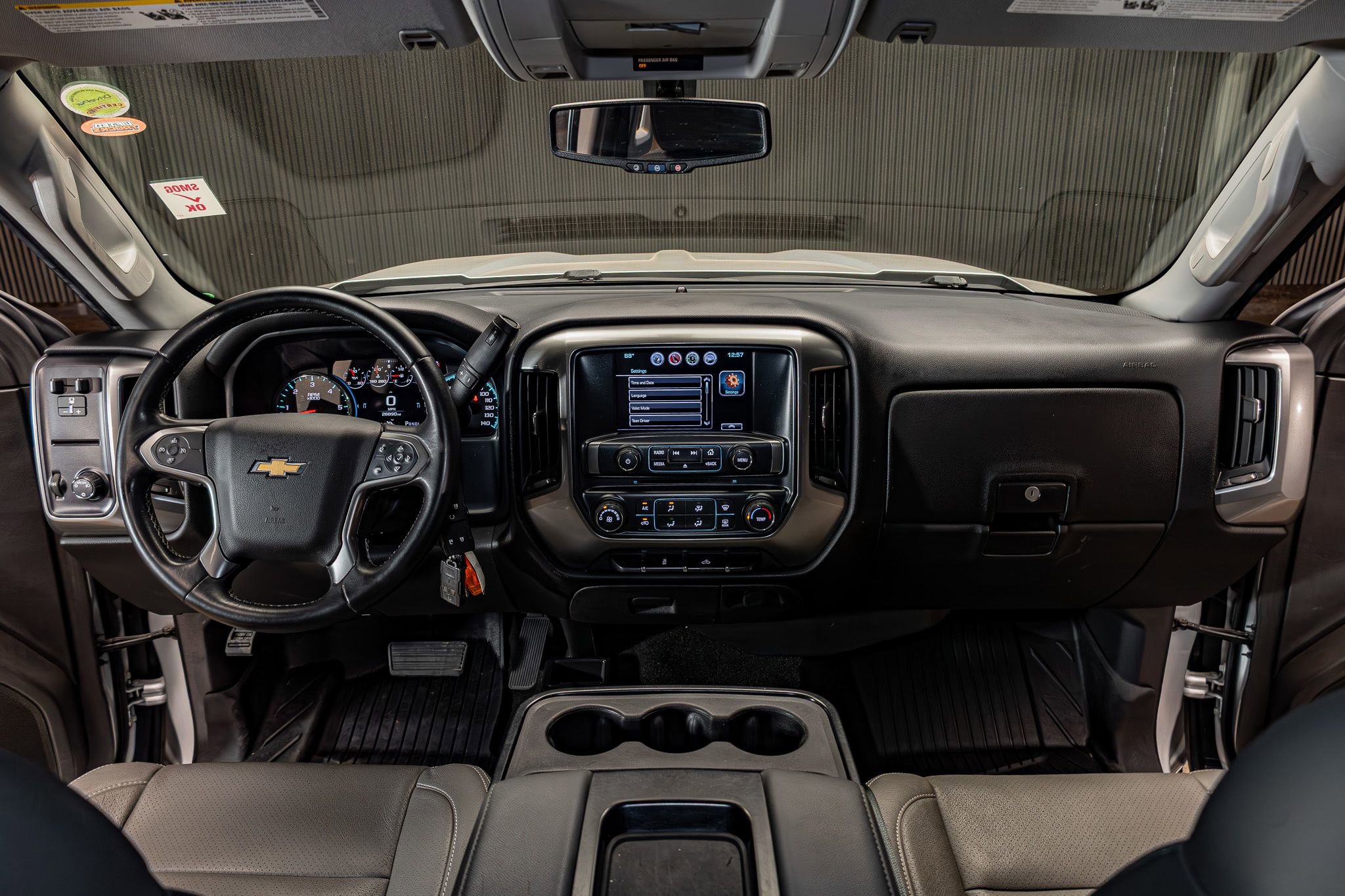 Used 2018 Chevrolet Silverado 1500 Custom w/ Custom Value Package AWD/4WD image 15