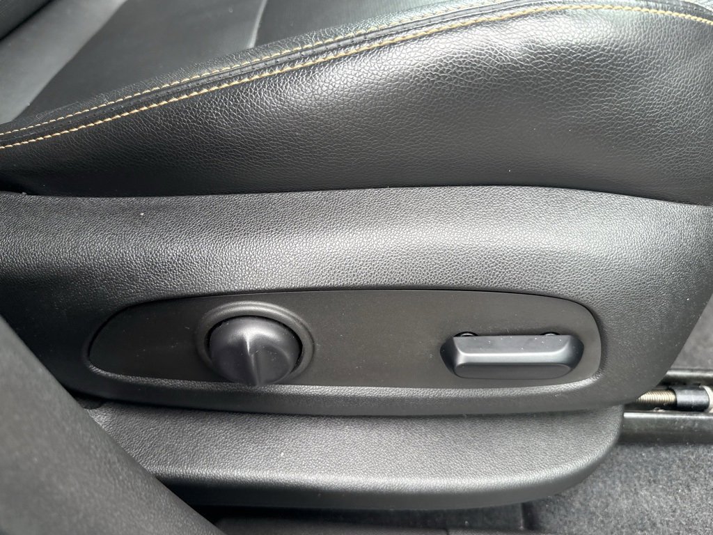 Used 2021 GMC Terrain SLT image 33