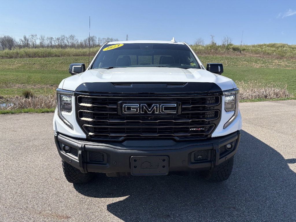 Used 2024 GMC Sierra 1500 AT4X AWD/4WD image 8