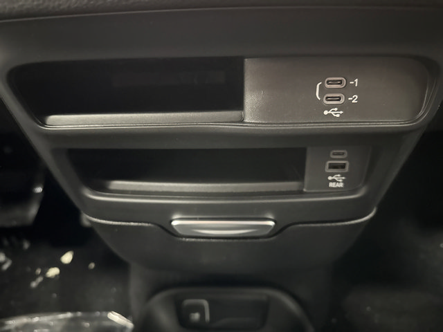 New 2026 Chrysler Pacifica Select AWD/4WD image 23
