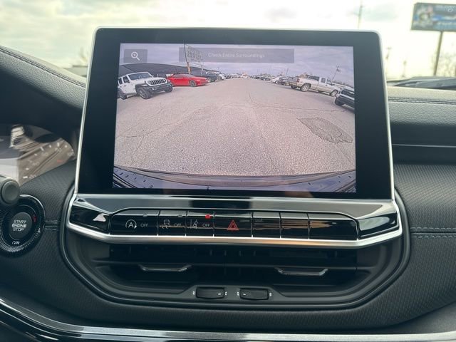 New 2026 Jeep Compass Latitude image 17