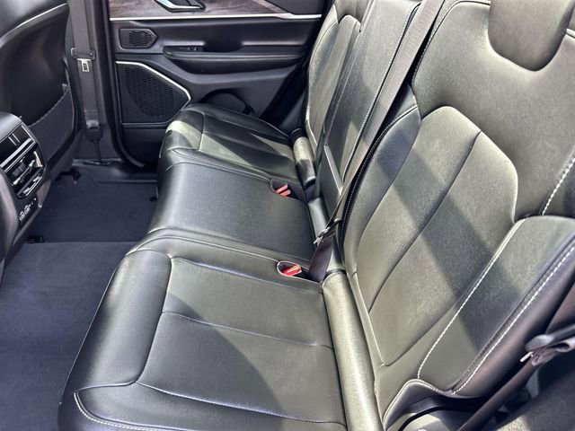 Used 2023 Jeep Grand Cherokee 4WD 4xe image 8