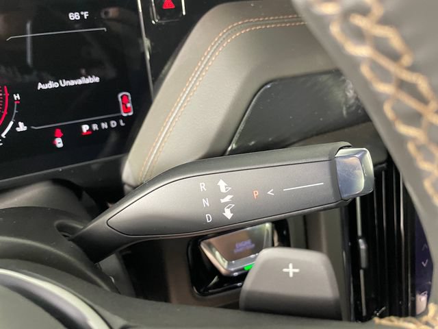 New 2026 GMC Yukon AT4 w/ AT4 Premium Plus Package AWD/4WD image 9