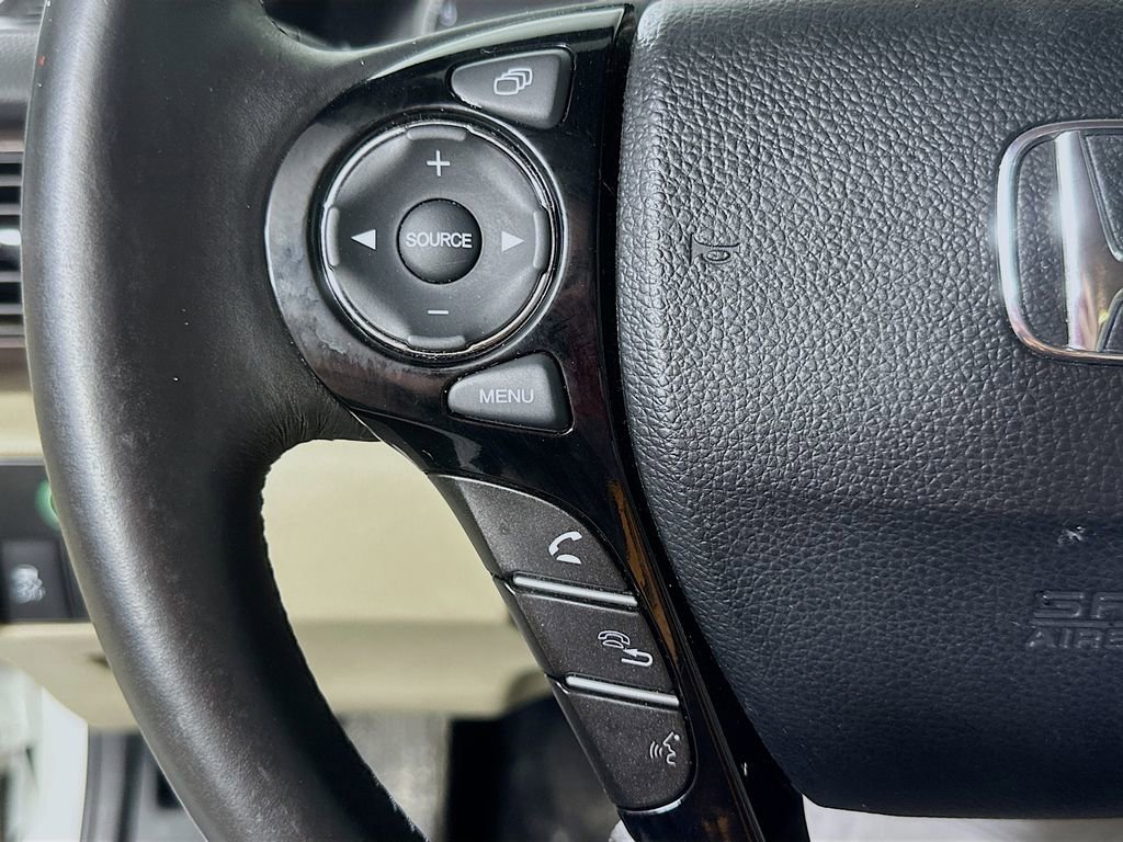 Used 2017 Honda Accord EX-L image 23