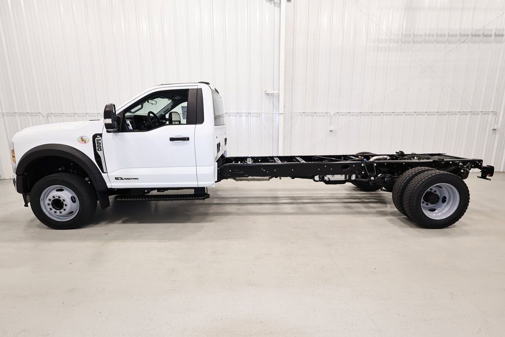 New 2026 Ford F550 2WD Regular Cab Super Duty image 5