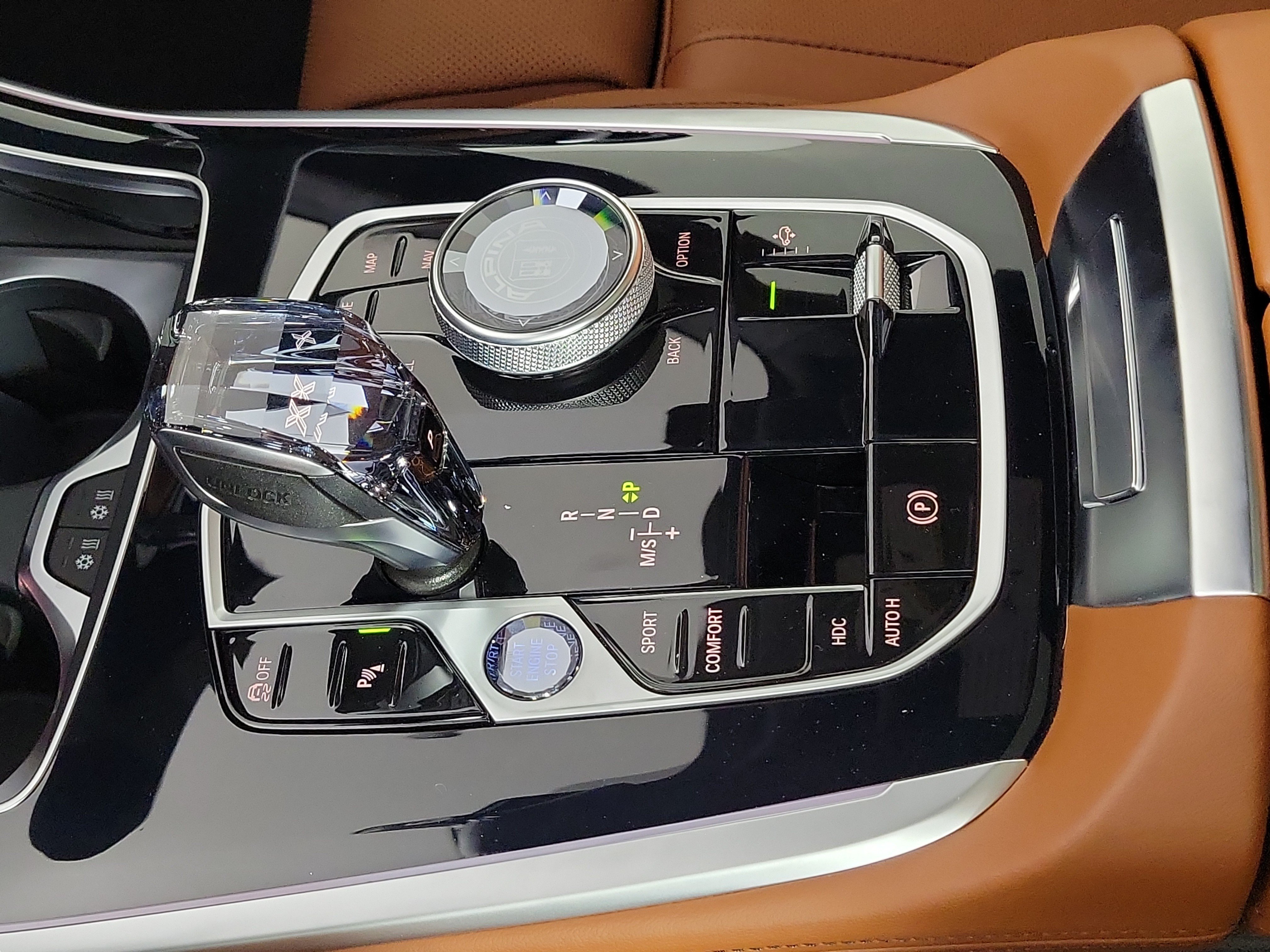 New 2026 BMW ALPINA XB7 AWD/4WD image 22