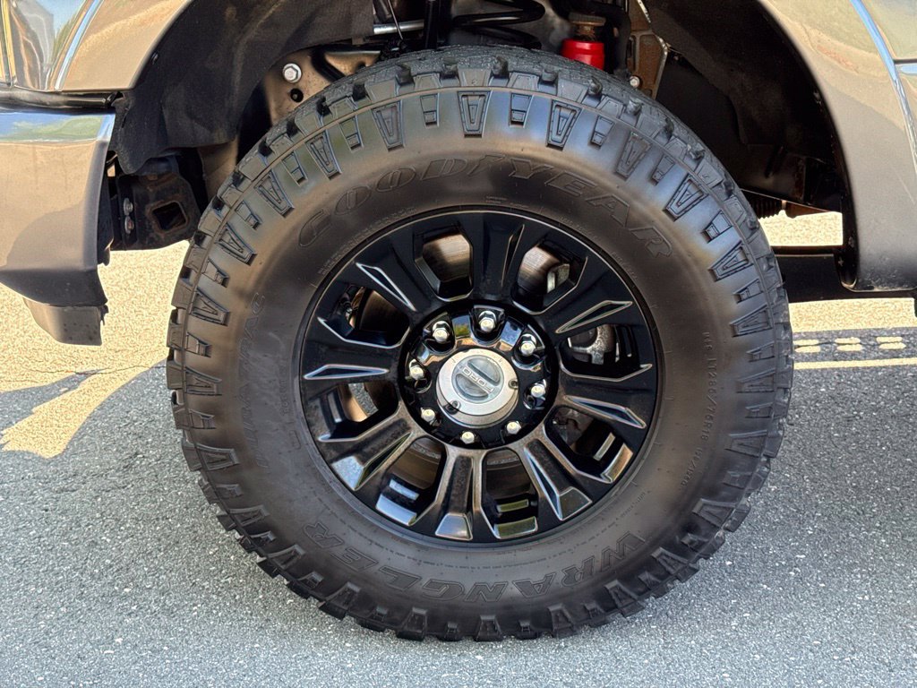Used 2022 Ford F250 Platinum w/ Tremor Off-Road Package AWD/4WD image 14