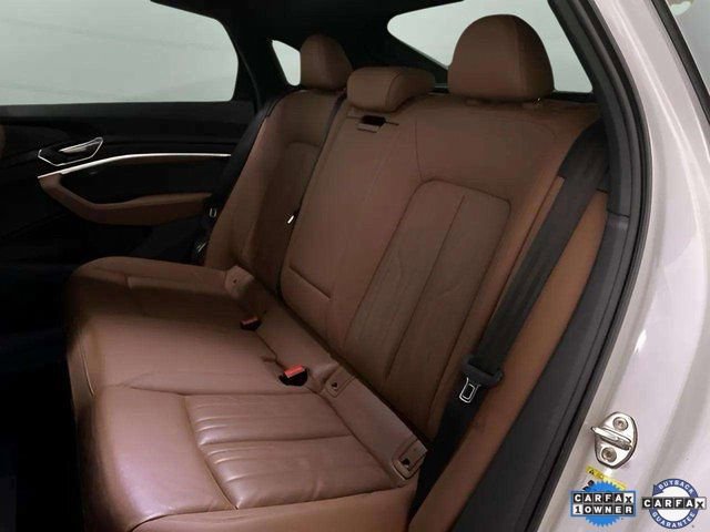 Used 2024 Audi Q8 e-tron Premium image 75