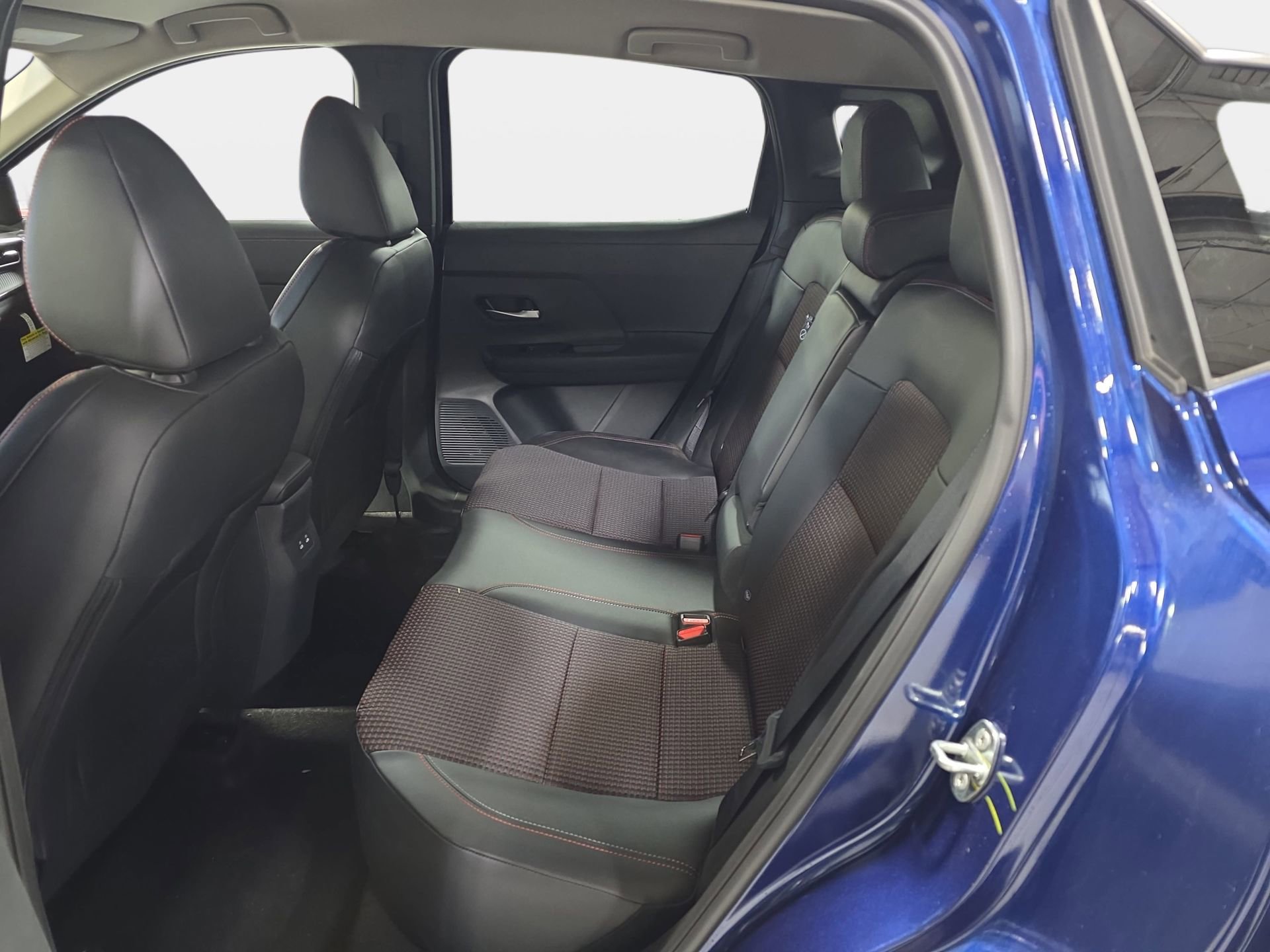 New 2026 Nissan Kicks SR w/ Cold Weather Package image 13