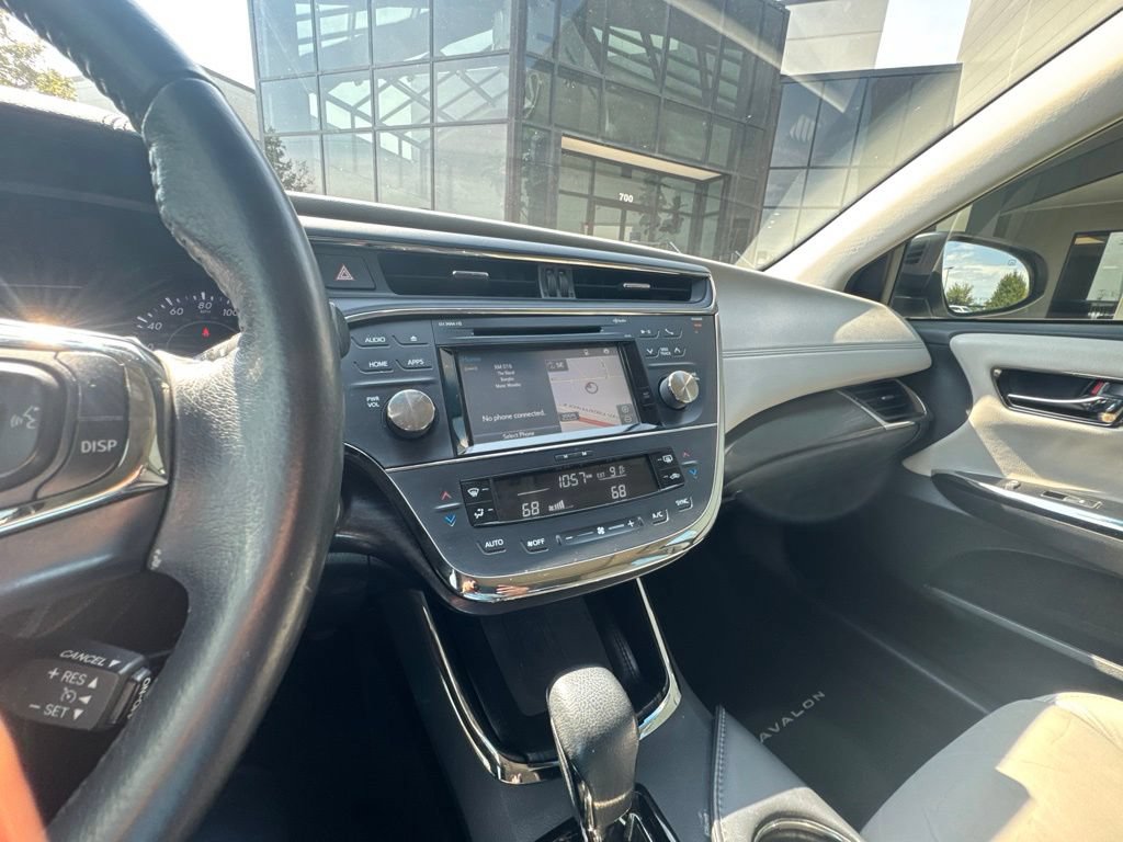 Used 2016 Toyota Avalon XLE Premium FWD image 8