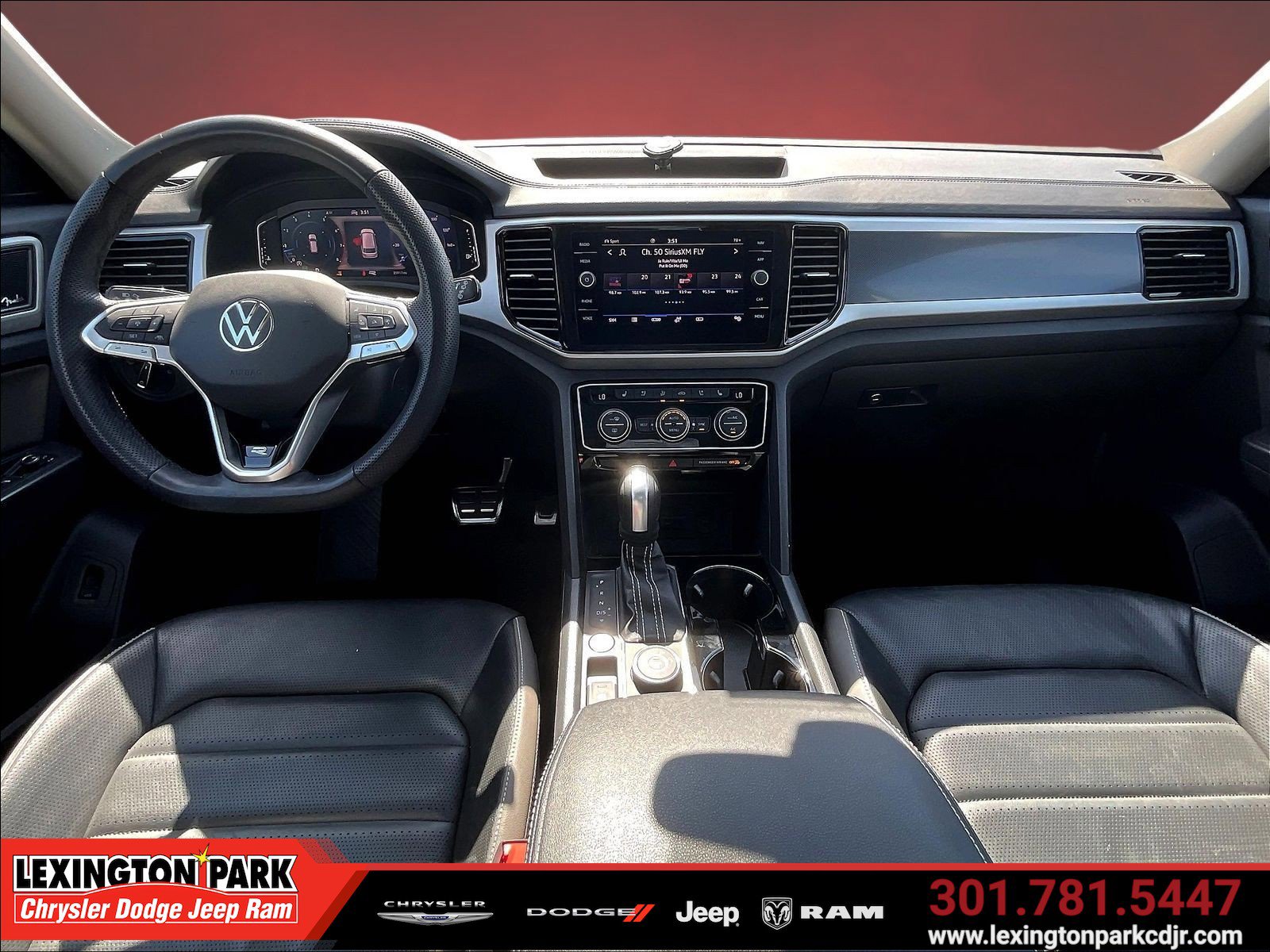 Used 2023 Volkswagen Atlas SEL Premium AWD/4WD image 7