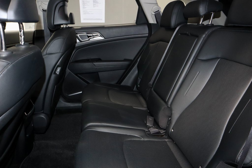 Used 2024 Kia Sportage EX image 22