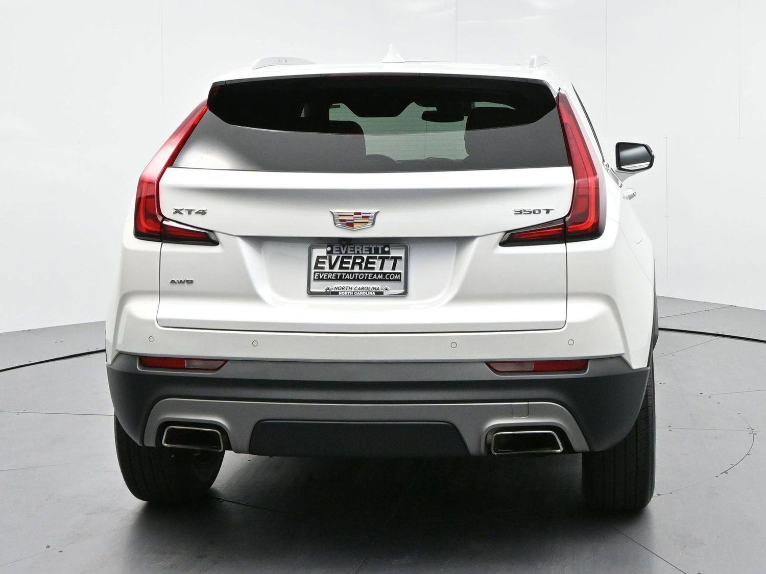 Used 2023 Cadillac XT4 Premium Luxury w/ Cold Weather Package AWD/4WD image 6