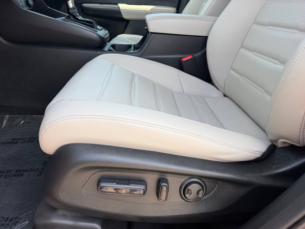 Used 2025 Honda CR-V EX-L image 11