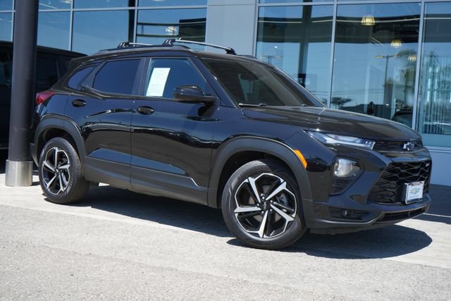 Used 2022 Chevrolet TrailBlazer RS FWD image 1