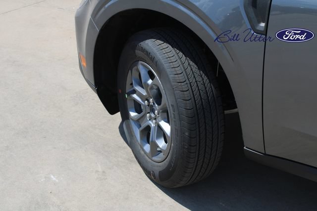 New 2026 Ford Maverick XLT w/ XLT Luxury Package FWD image 5