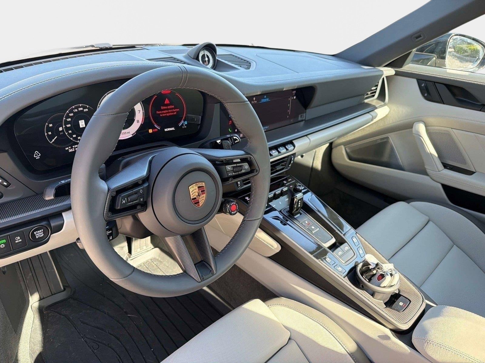 Used 2026 Porsche 911 Targa 4 GTS AWD/4WD image 32