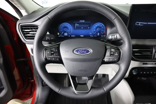 Used 2024 Ford Escape Platinum AWD/4WD image 34