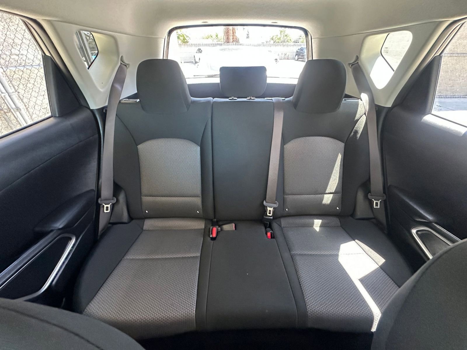 Used 2025 Kia Soul LX w/ LX Technology Package FWD image 36