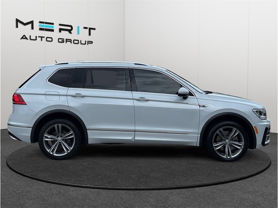 Used 2019 Volkswagen Tiguan SEL R-Line FWD image 10