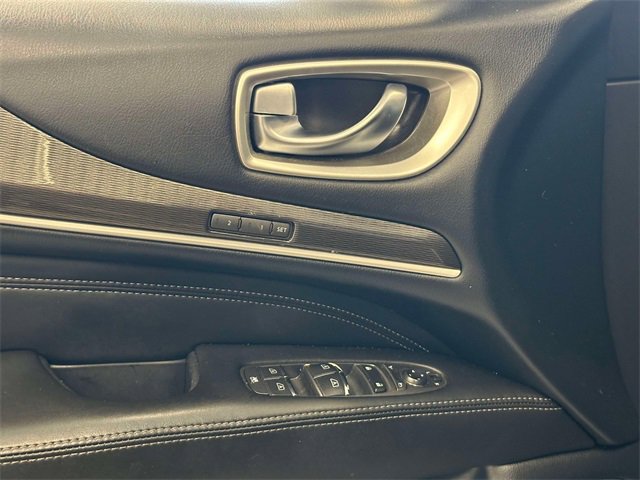 Used 2018 INFINITI QX60 AWD w/ Premium Package image 17