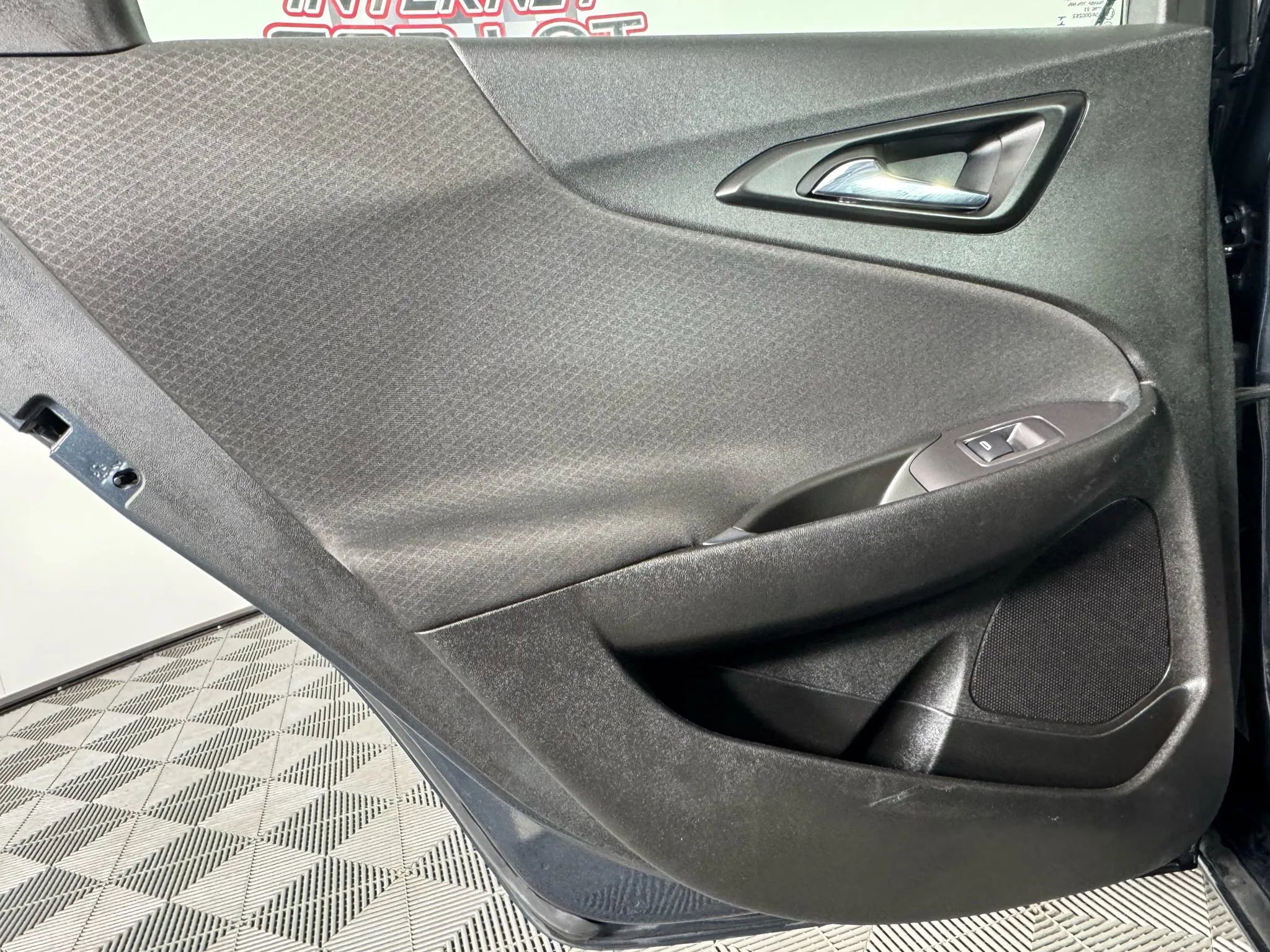 Used 2020 Chevrolet Malibu LT image 41