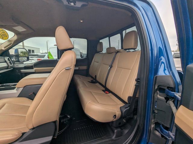 Used 2022 Ford F350 Lariat image 15