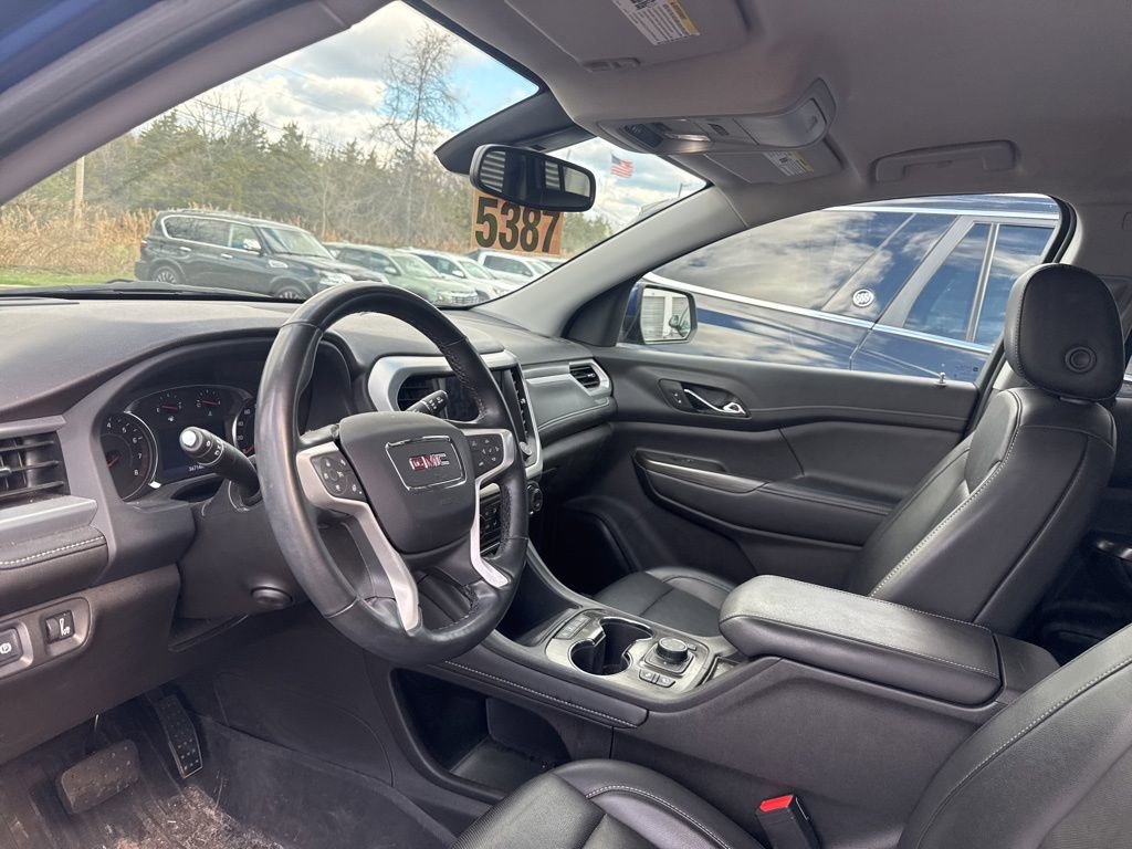 Used 2023 GMC Acadia SLT w/ Preferred Package image 11