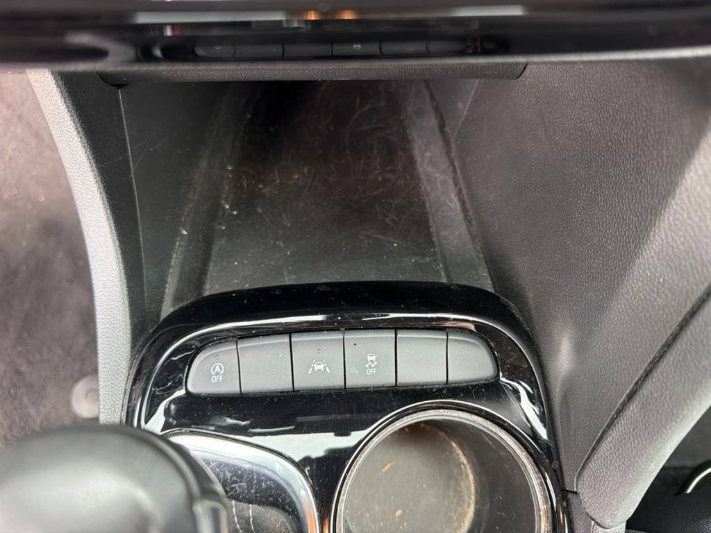 Used 2023 Buick Encore GX Preferred w/ Cold Weather Comfort Package FWD image 16