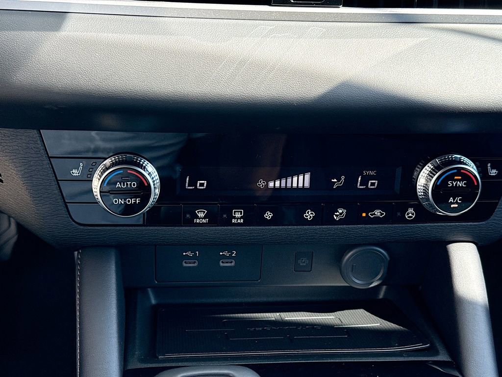 New 2026 Mitsubishi Outlander LE FWD image 15