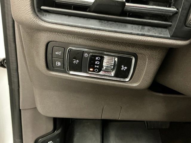 Used 2022 Lincoln Corsair Grand Touring image 21