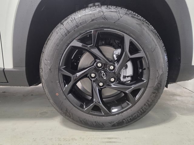 New 2026 Chevrolet Trax LT w/ Driver Confidence Package FWD image 29
