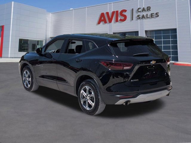 Used 2025 Chevrolet Blazer LT FWD image 9