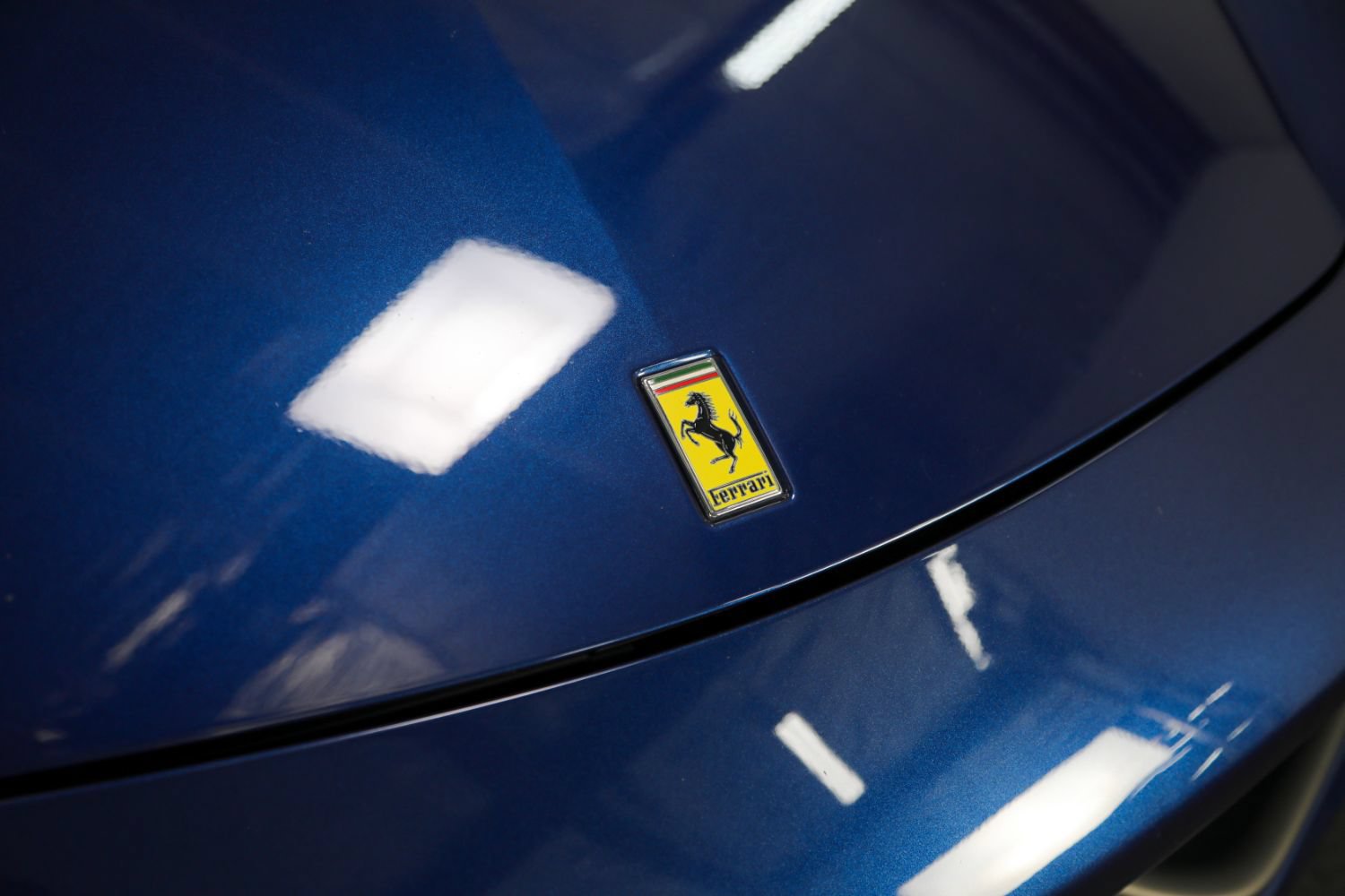 Used 2015 Ferrari 458 Spider RWD image 12