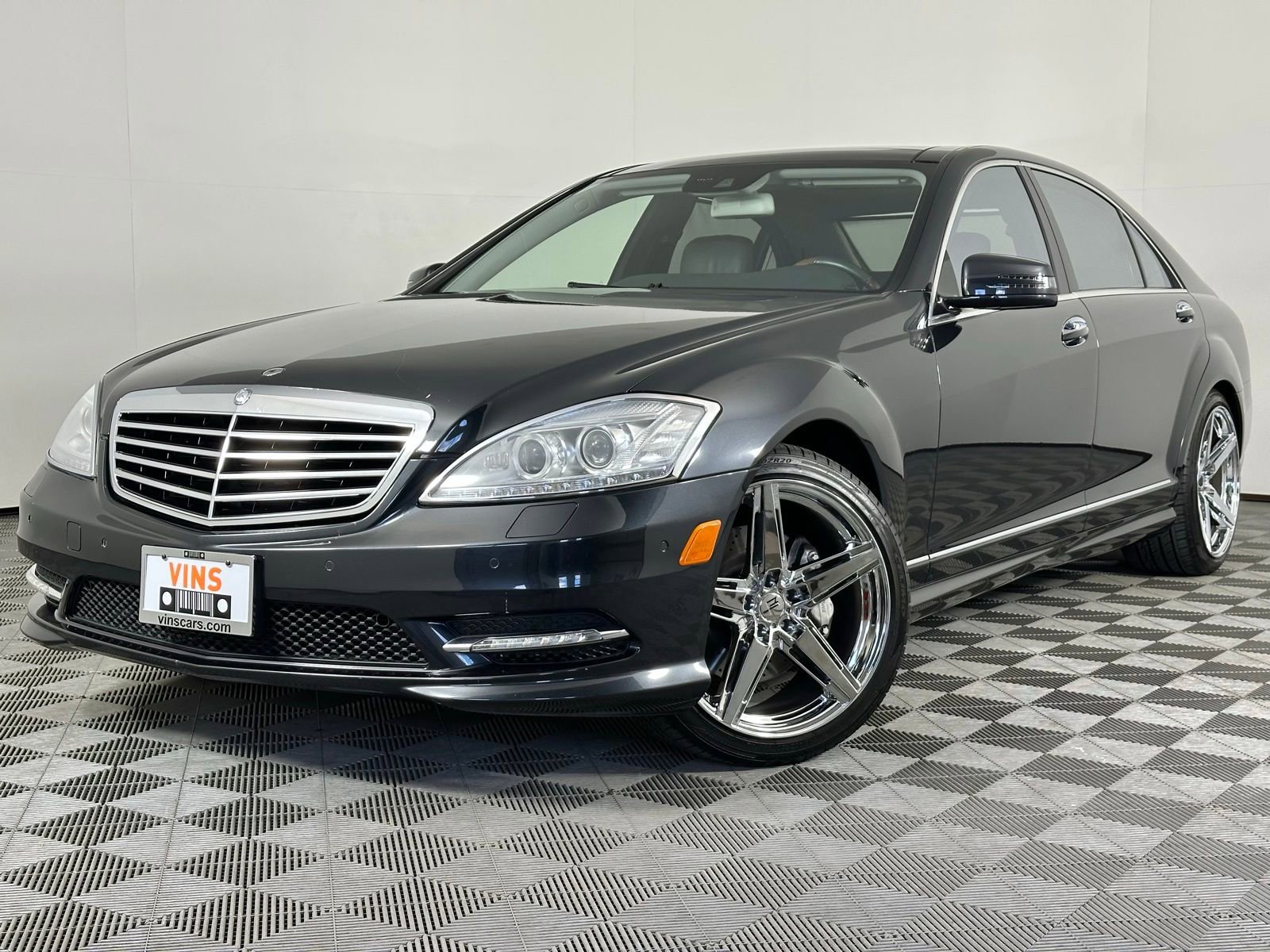 Used 2011 Mercedes-Benz S 550 4MATIC image 39