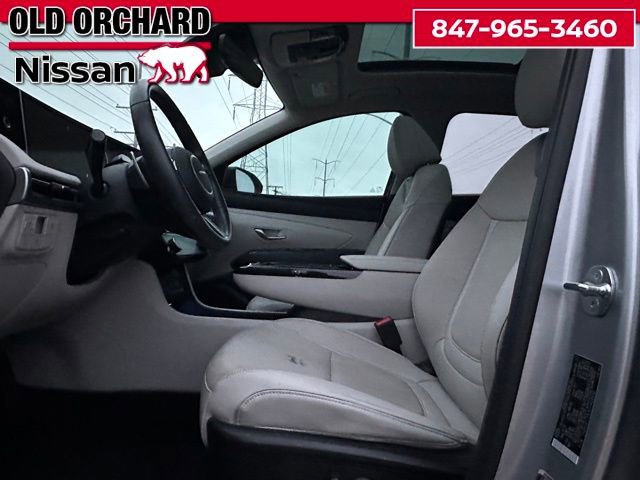 Used 2025 Hyundai Tucson Limited image 12