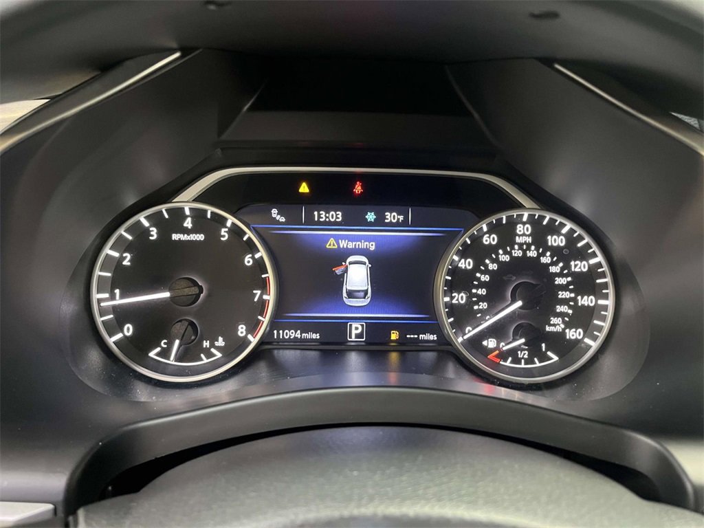 Used 2024 Nissan Murano SV image 25