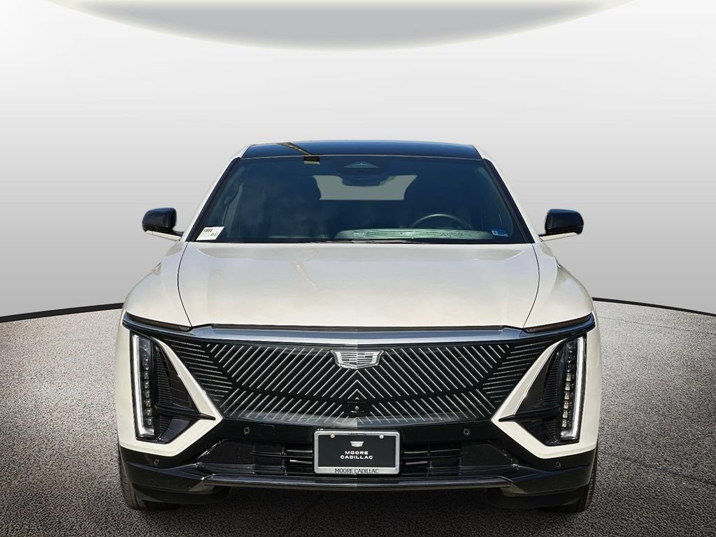 Certified 2024 Cadillac Lyriq Sport w/ LPO, Floor Liner Package AWD/4WD image 5