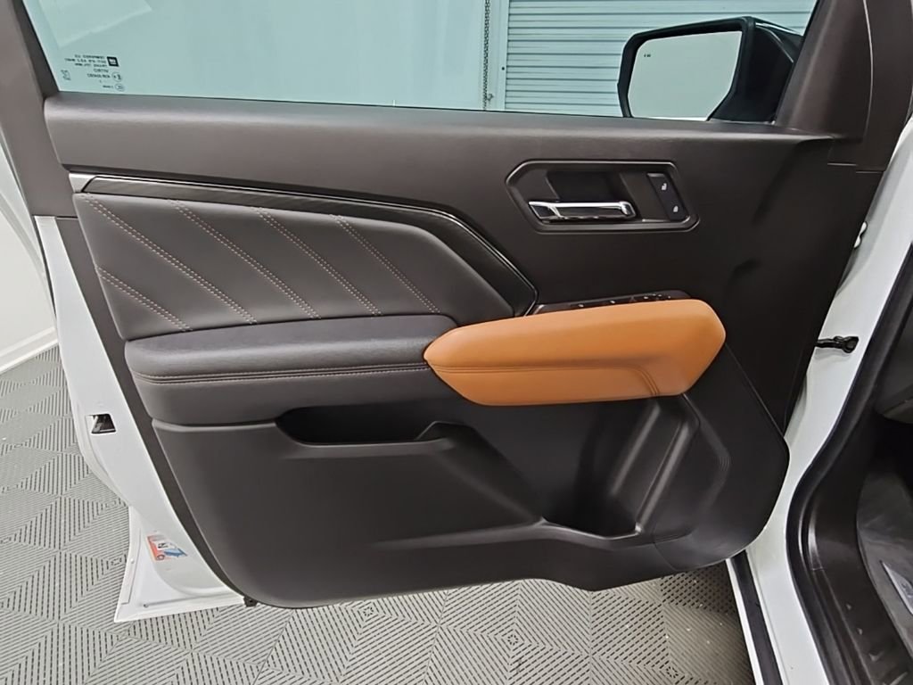 Used 2023 GMC Canyon AT4 w/ Canyon Safety Plus Package image 29